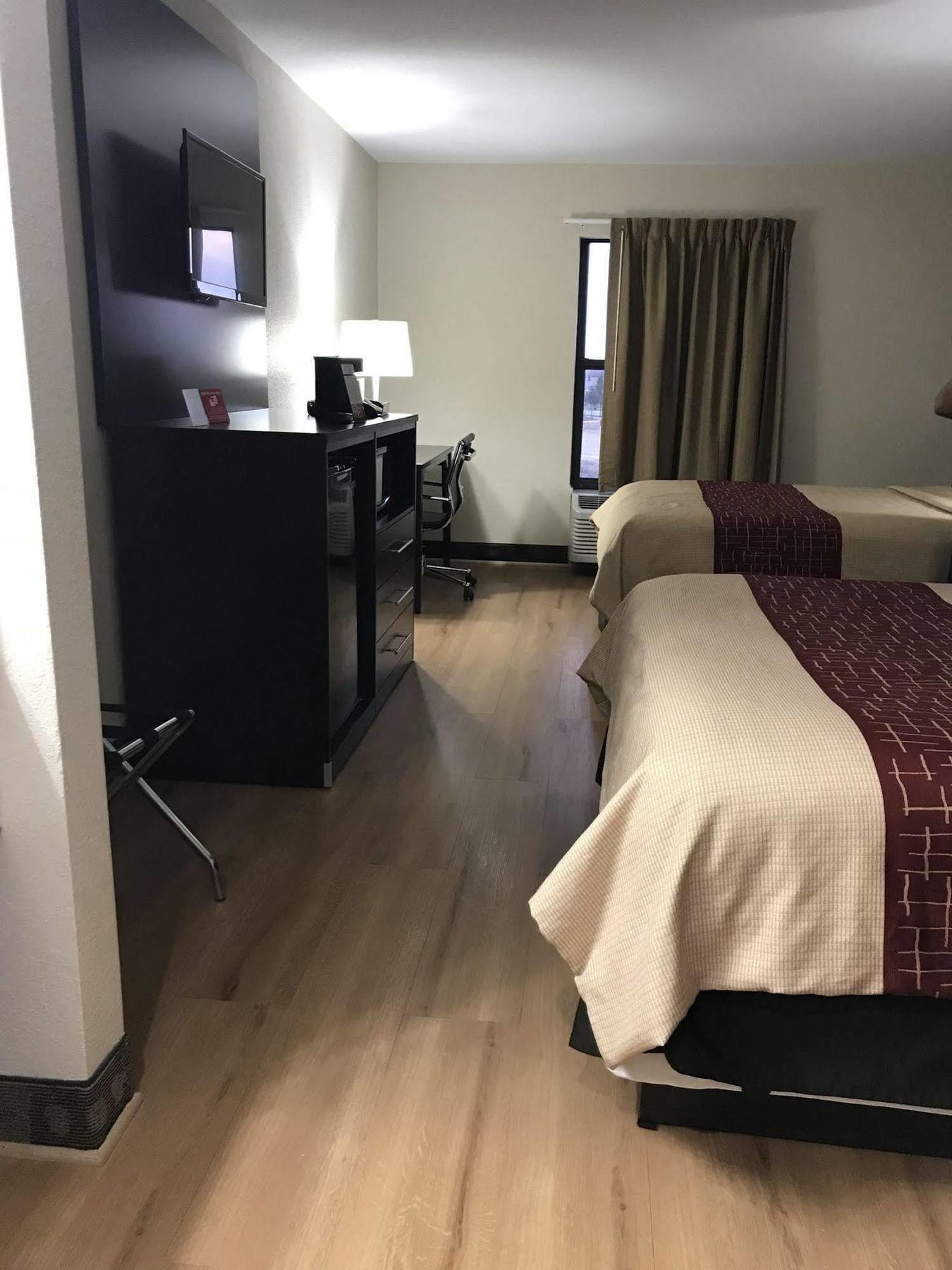 Red Roof Inn & Suites Monee Ngoại thất bức ảnh